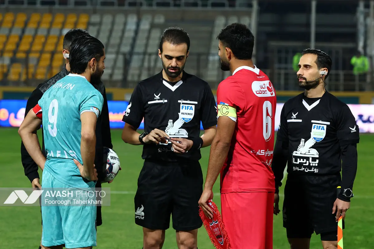 لیگ برتر فوتبال - پیکان و پرسپولیس