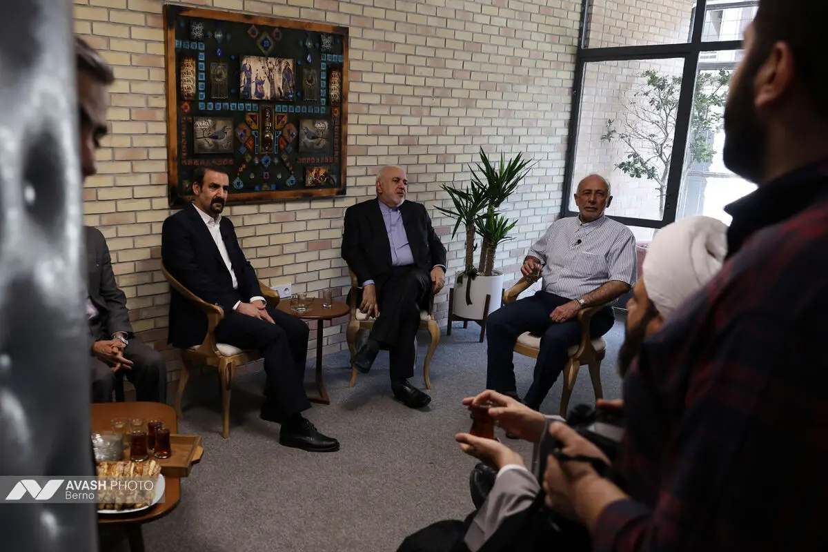 نشست بررسی «روایت و تحلیل ایرانی از تاریخ تحولات روسیه»