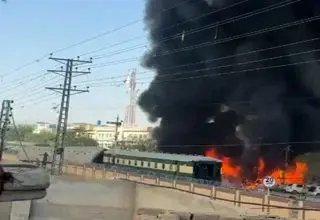 بمب‌گذاری در پاکستان/ ۳۴ کشته و ۹۰ زخمی