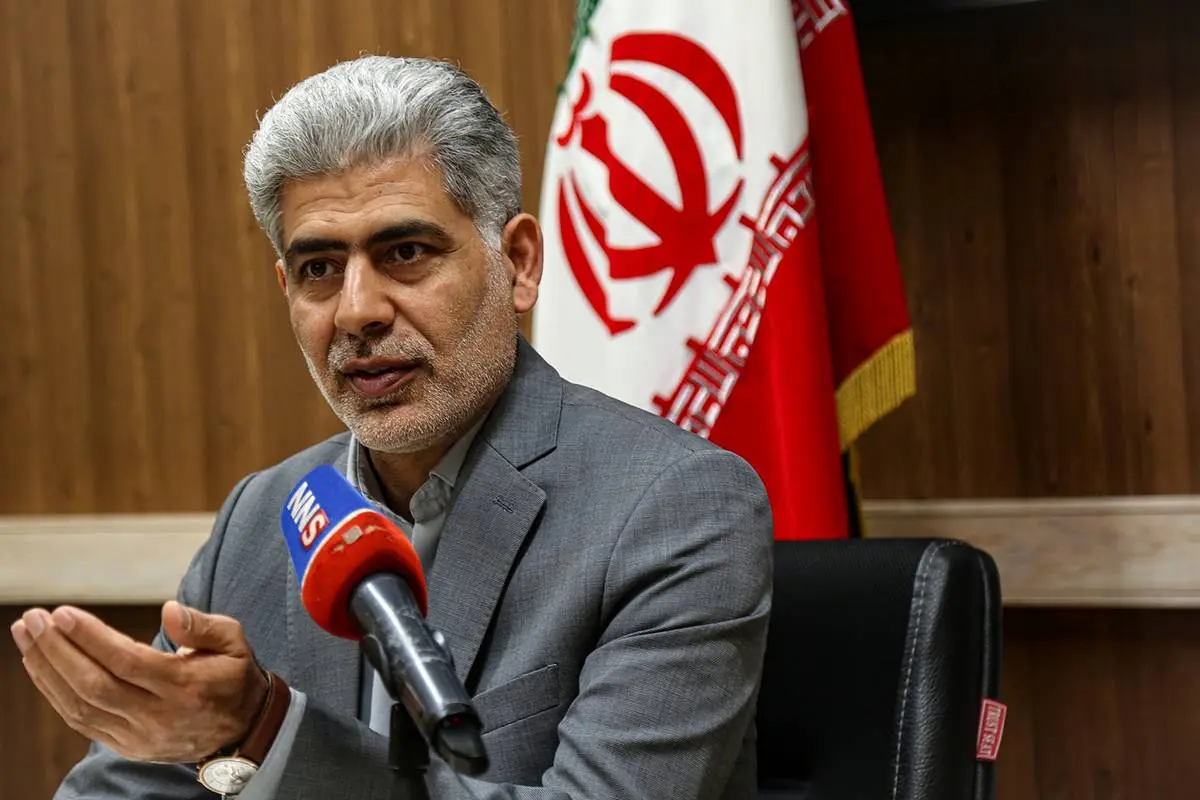 معلمان رسمی و با صلاحیت طراح سوالات امتحانات نهایی هستند