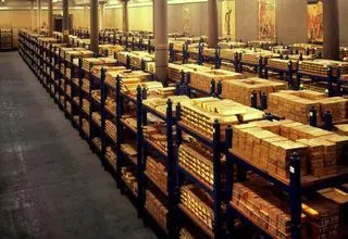 کاهش ۱۲۱ دلاری قیمت طلای جهانی