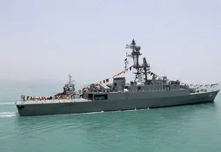 حضور ناوشکن دنا در رژه رزمایش دریایی میلان در هند