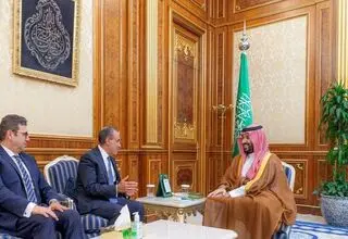 دیدار وزیر امور خارجه مصر با بن سلمان در ریاض