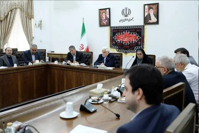 تاکید معاون اول رئیسجمهور بر نوسازی ناوگان و سفر امن اربعین