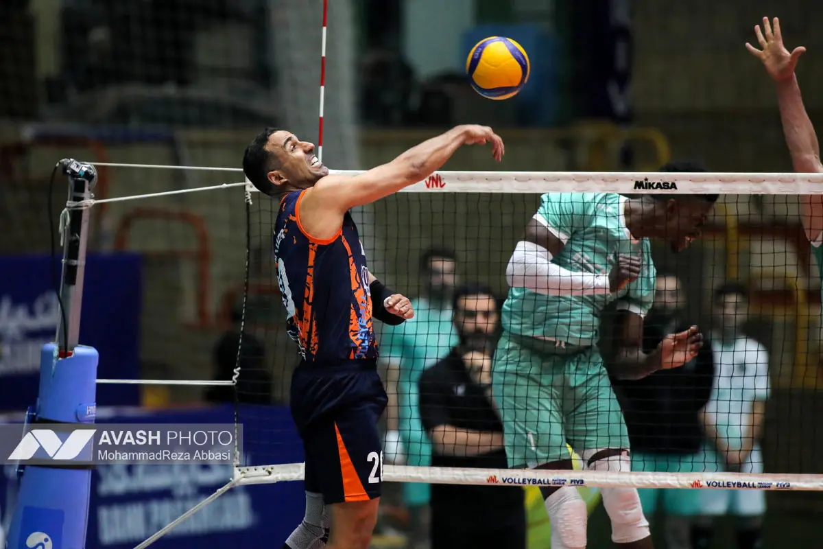 دیدار تیم های والیبال پیکان تهران و سایپا تهران