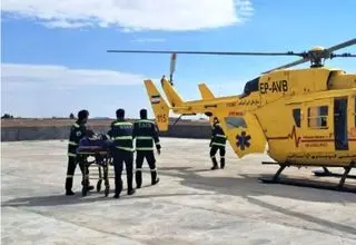 انتقال ۲ بیمار بدحال با بالگرد به بیمارستان