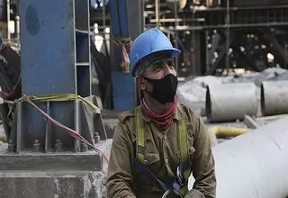 خاموشی شهرک های صنعتی، دودش به چشم اقتصاد کشور می رود