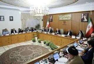 کشتی‌بان را سیاستی دگر باید