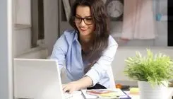 محتوای درسی بر خلاف واقعیت زنان در جامعه است