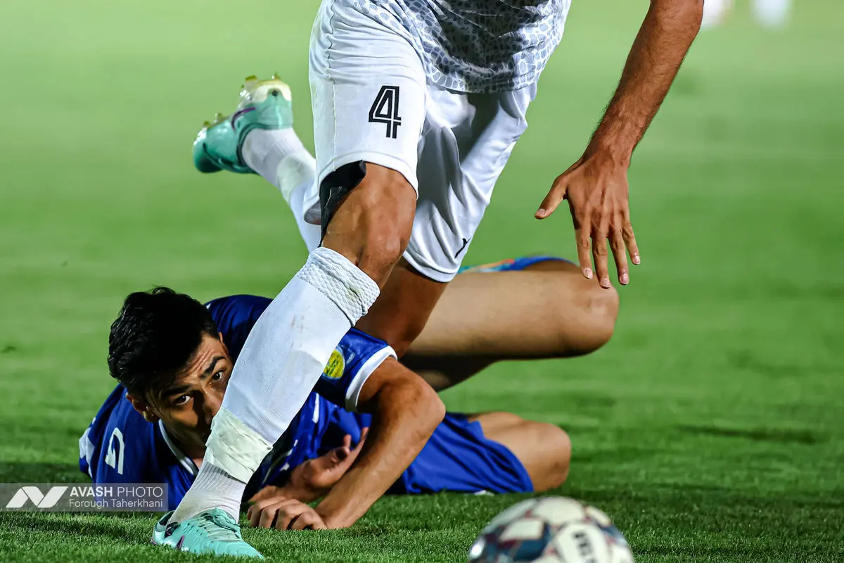 لیگ برتر فوتبال - استقلال و ذوب آهن
