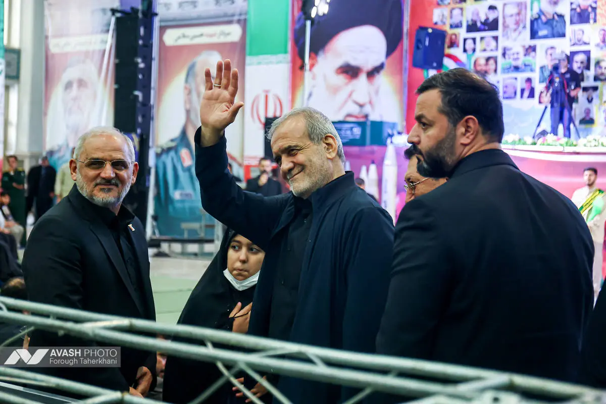 حضور سران قوا در مراسم گرامیداشت شهدای اقتدار