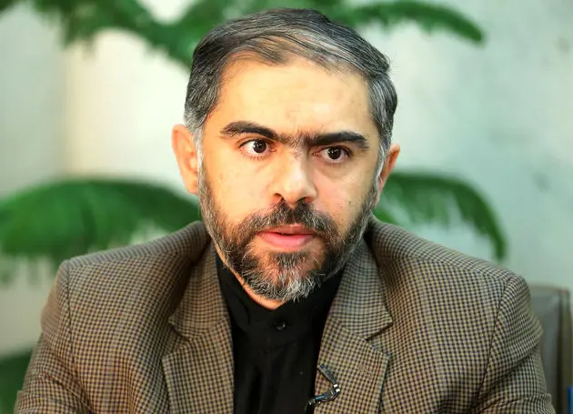 شوخی مجری صداوسیما در واکنش به ادعای ارژنگ امیرفضلی بود