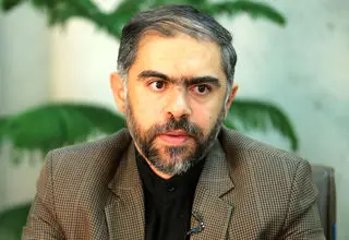 شوخی مجری صداوسیما در واکنش به ادعای ارژنگ امیرفضلی بود