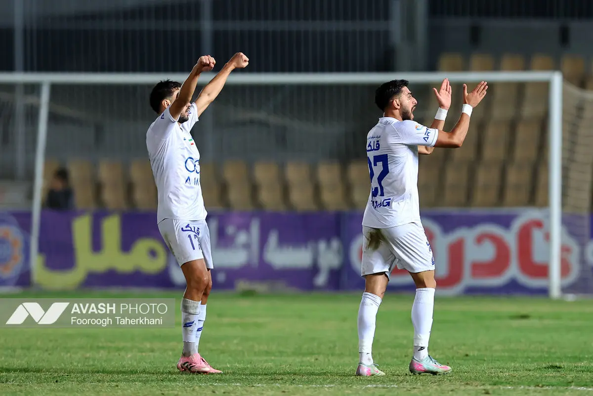 لیگ برتر فوتبال - استقلال و چادرملو