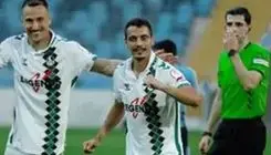 شب‌رویایی مهاجم طرد شده سپاهان در ترکیه!