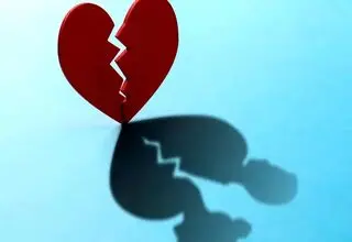 پیام مشکوک، همه‌چیز را آشکار کرد / رابطه پنهانی با زن جوان چه کرد؟