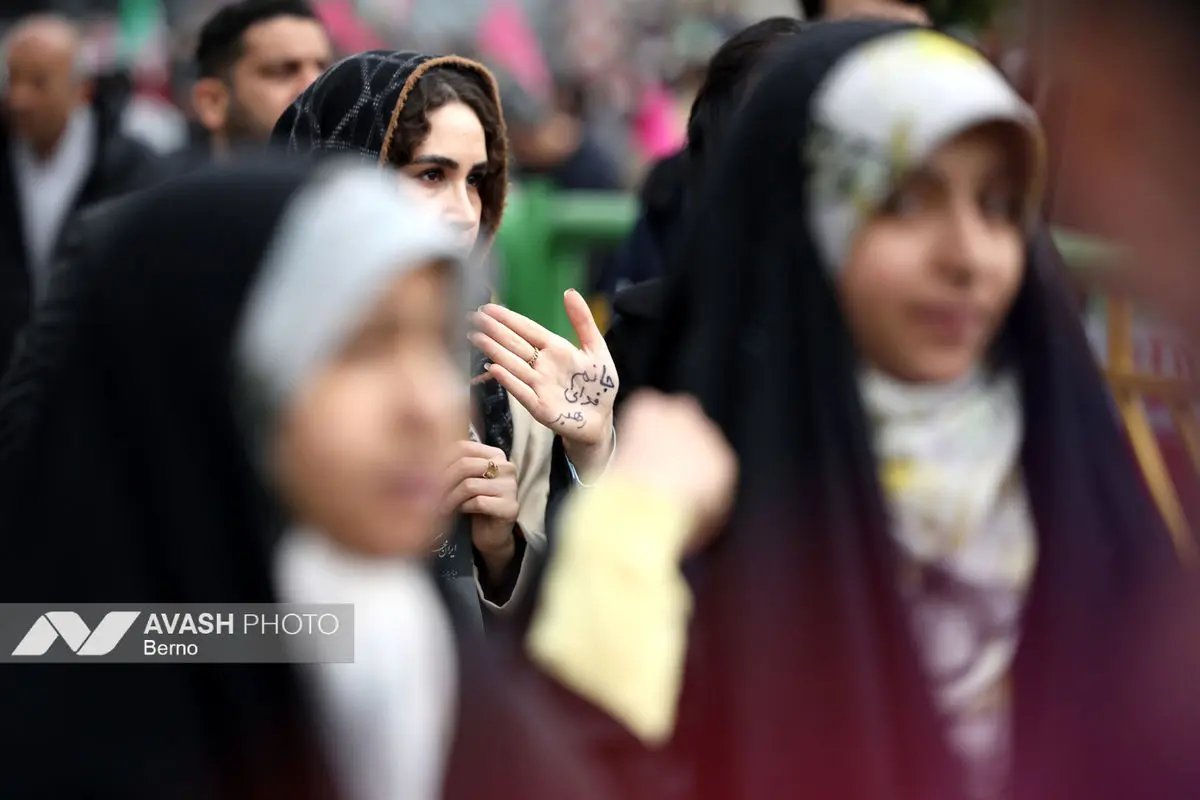 حضور مردم و مسئولان در راهپیمایی ۲۲ بهمن