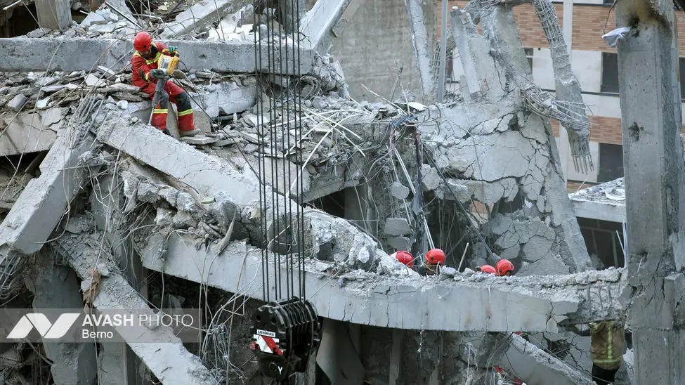 ابطال اقامت جمعی از ایرانیان در امارات با ۳۰ روز فرصت برای خروج/ حمله به خیابان‌های  مسعودیه، خسروپرویز و سهروردی در تهران + فیلم و عکس