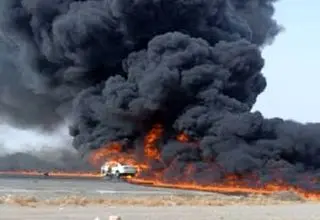 سوخت‌بر با خودرو سمند در آتش سوخت