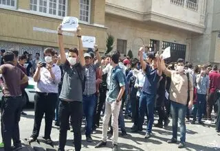 کودک معترض، مجرم امنیتی نیست