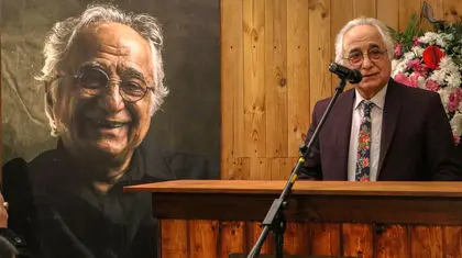 شمس لنگرودی: هنر نیازمند کار تمام وقت است