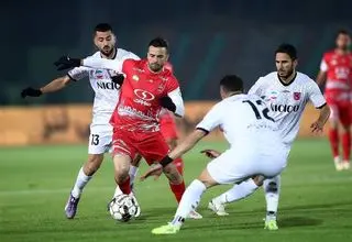 فرار از سقوط یا حفظ جایگاه؟