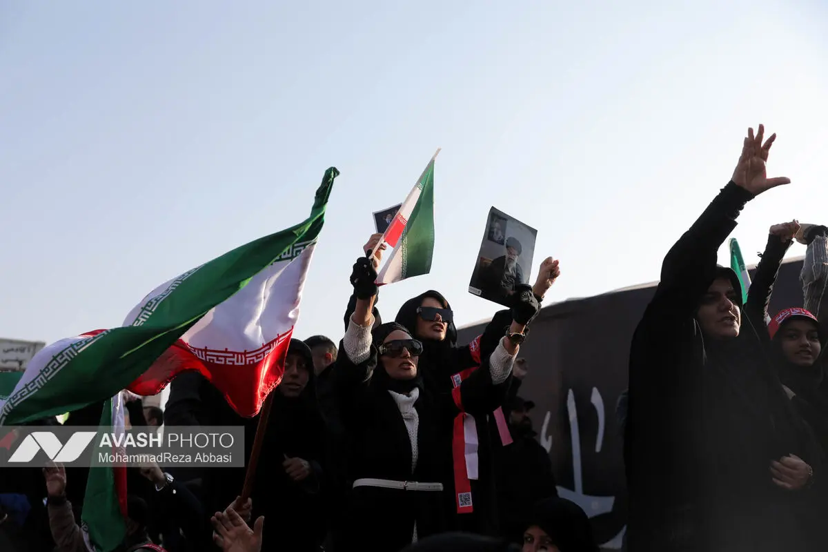 مراسم بیعت با سومین رهبر انقلاب اسلامی در تهران
