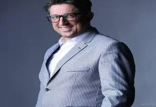 خوانندگی جذاب شهاب عباسی در «شفرونی»/ فیلم