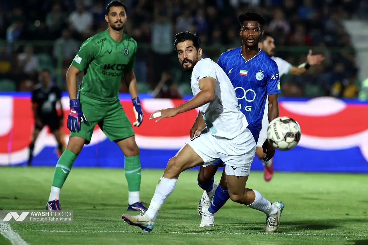 لیگ برتر فوتبال - استقلال و پیکان