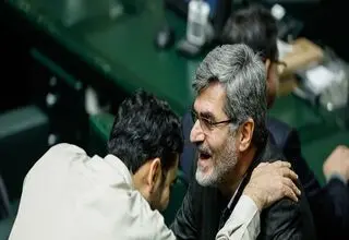 باید دست تندروها از مسئولیت‌های مهم کوتاه شود