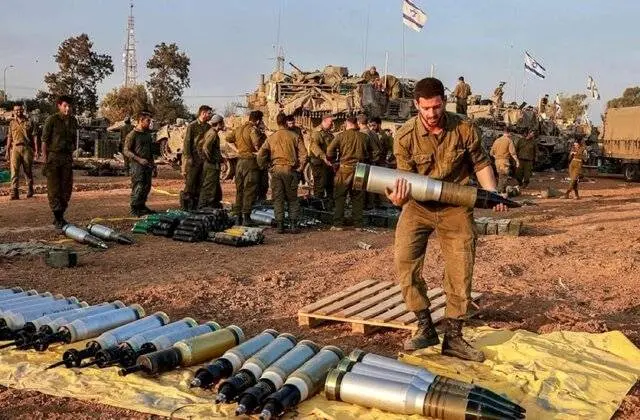 ورود محموله نظامی آمریکا به اسرائیل از طریق امارات