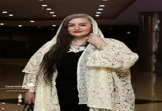 نعیمه نظام‌دوست با لباس دانتل مجلسی/ عکس