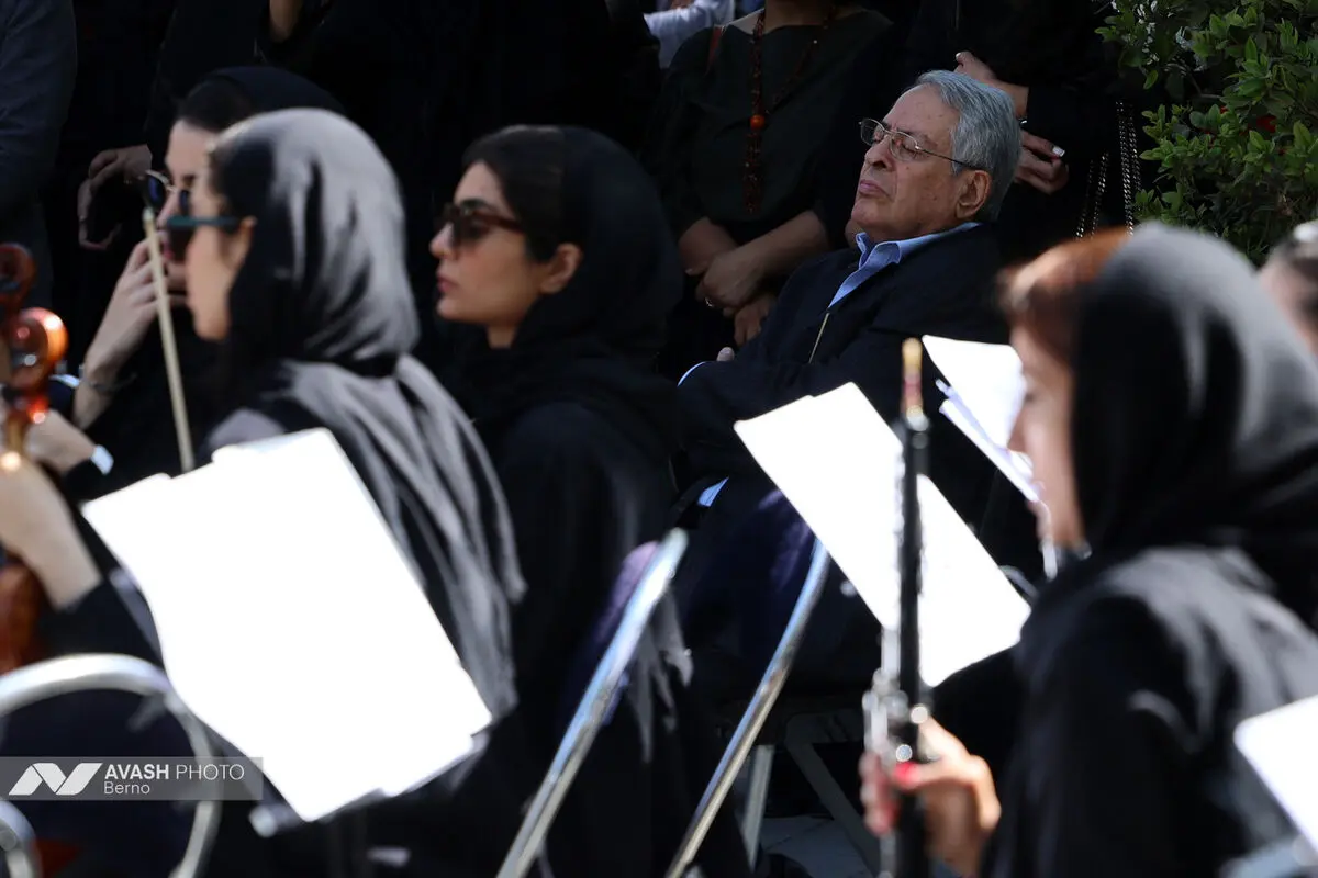 مراسم تشییع پیکر احمد پژمان