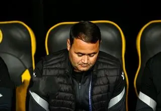 سرمربی آخال: سپاهان باید ممنون داره تیم داوری باشد / داوران یار کمکی سپاهان بودند