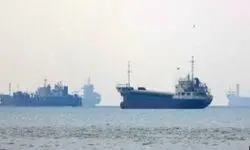 ادعای سنتکام درباره تغییر مسیر ۱۰۳ کشتی تجاری در تنگه هرمز