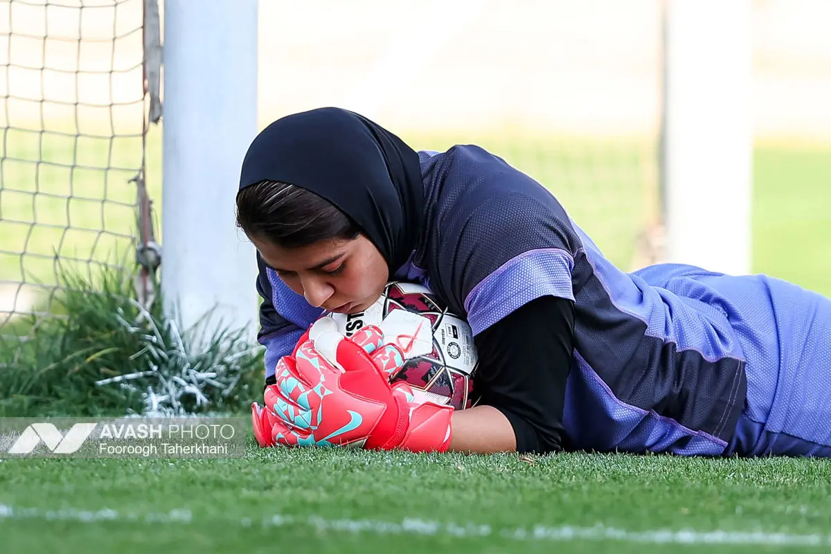 لیگ برتر فوتبال زنان - پرسپولیس و خاتون بم