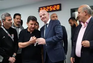 قلعه‌نویی در بن‌بست!