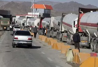 ۶ تا ۸ میلیارد دلار از منابع کشور با قاچاق سوخت هدر می‌رود