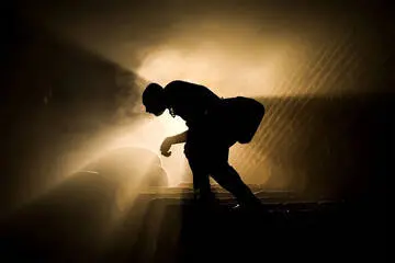 پخش همزمان یک سریال از دو پلتفرم