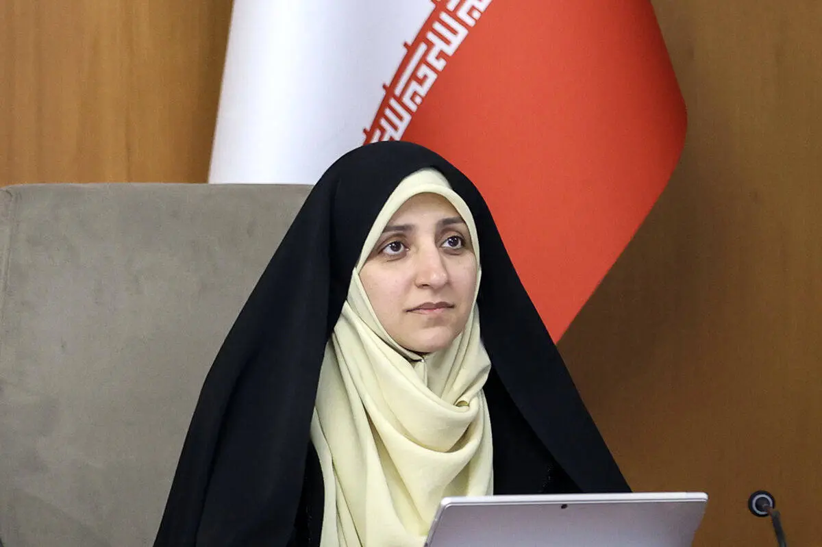 معاون رئیس‌جمهور در امور زنان و خانواده: از افزایش حضور زنان در مجلس حمایت شود