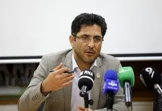 رئیس فدراسیون ورزش کارگری استعفا کرد