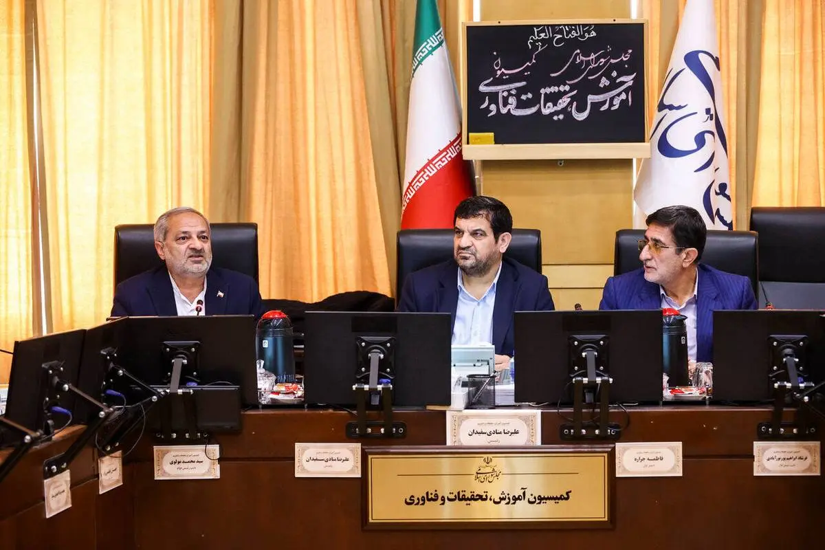 اکثر نمایندگان از توضیحات وزیر آموزش و پرورش قانع شدند