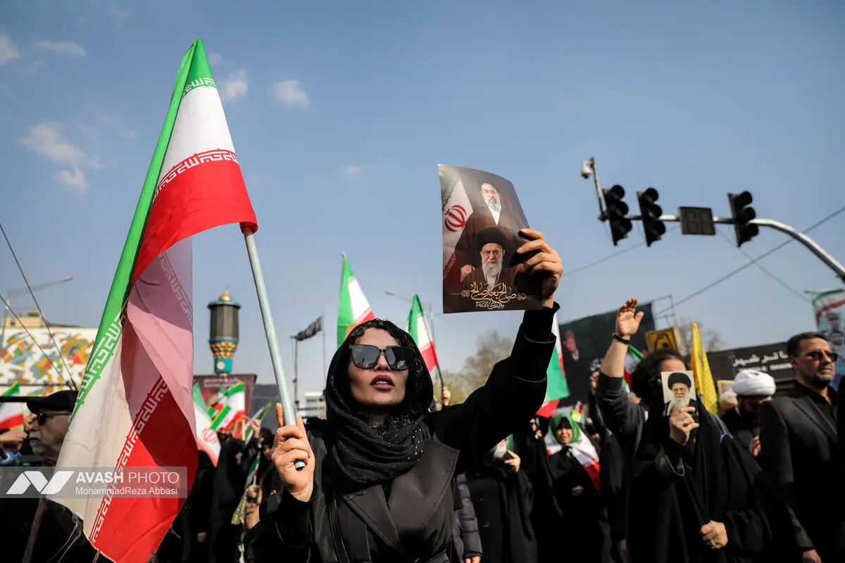 مراسم تشییع «علی لاریجانی»، «غلامرضا سلیمانی» و قهرمانان «ناو دنا»