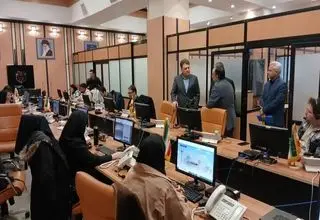 زینی‌وند از ستاد انتخابات کشور بازدید کرد