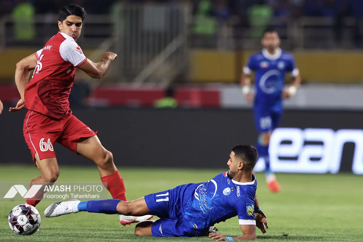 لیگ برتر فوتبال - پرسپولیس و استقلال (دربی ۱۰۷)