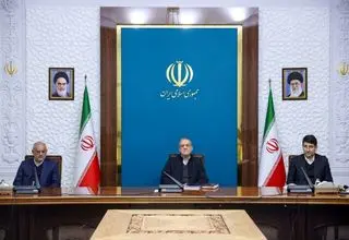 دستور پزشکیان برای افتتاح دومین واحد بزرگ‌ترین مرکز فرآورش نفت کشور