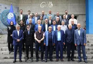 جلسه هم اندیشی پیشکسوتان و هیات مدیره باشگاه استقلال