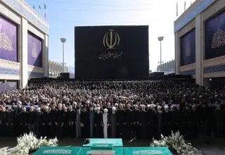 تغییر در محل جانمایی اقامه نماز بر پیکر مطهر رهبر شهید در مسجد جمکران