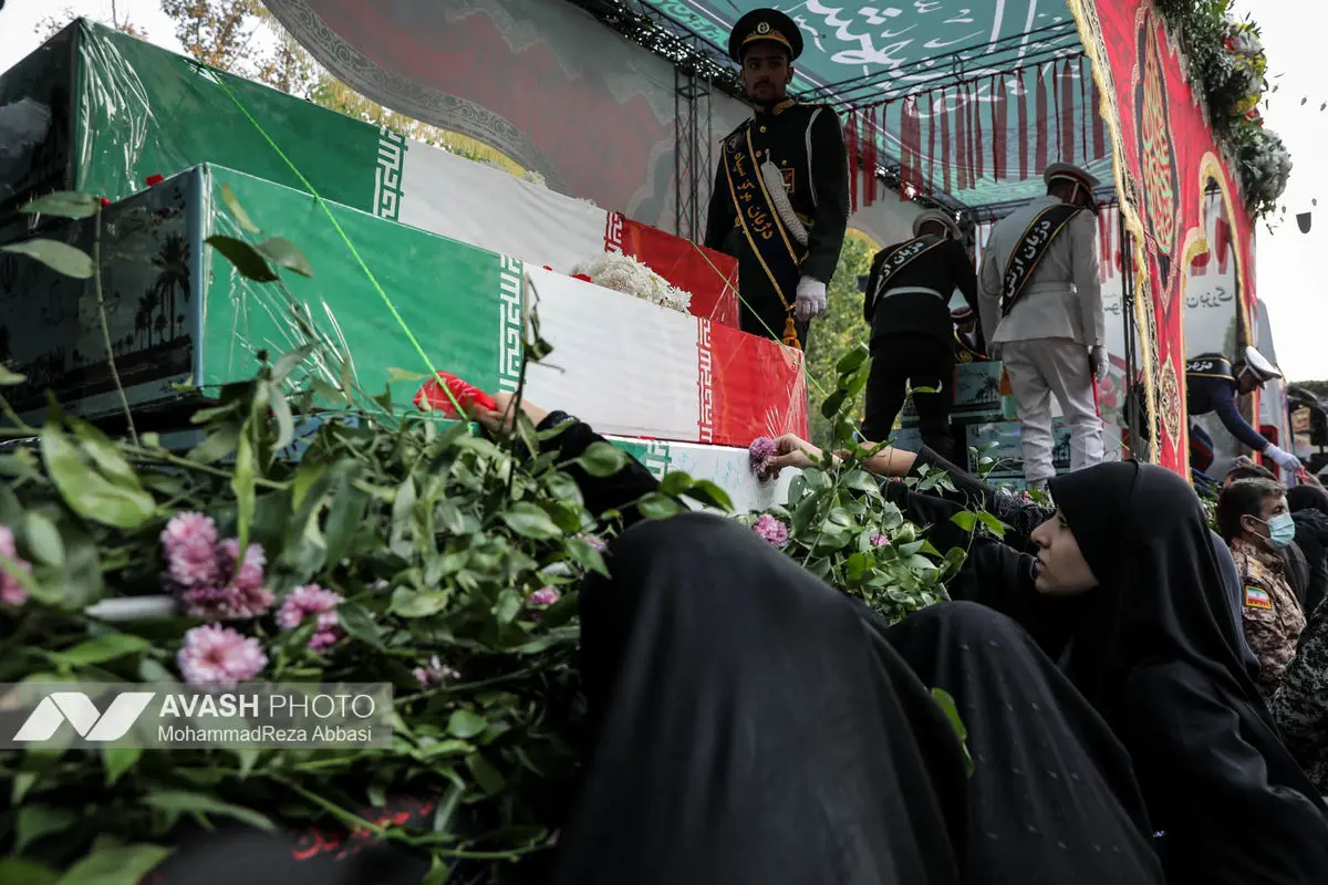 مراسم تشییع پیکرهای ۱۰۰ شهید گمنام - تهران