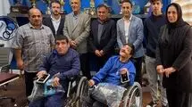 ۲ هوادار متعصب استقلال سورپرایز شدند +عکس